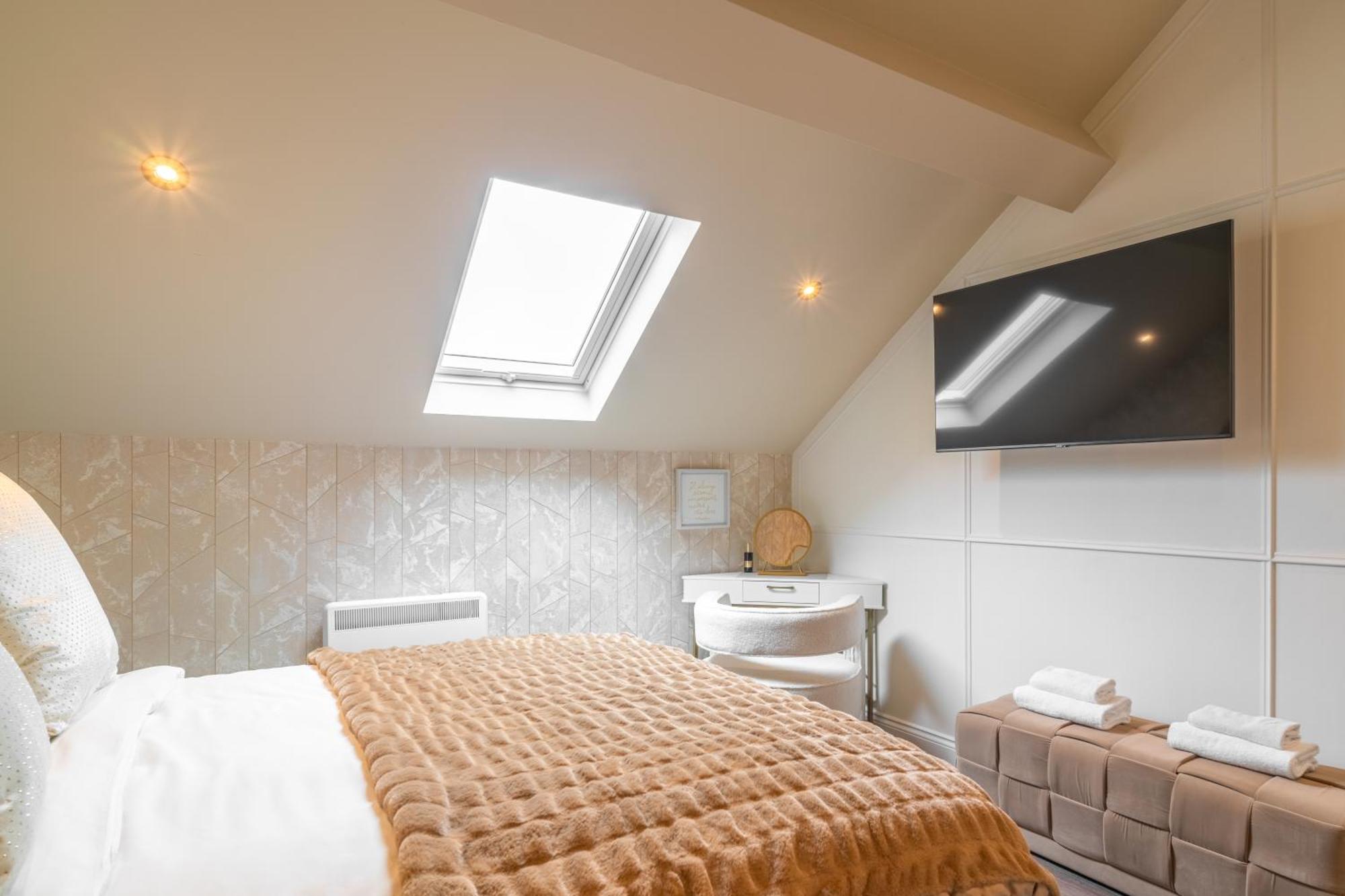 Howfield Hotel Merthyr Tydfil Buitenkant foto