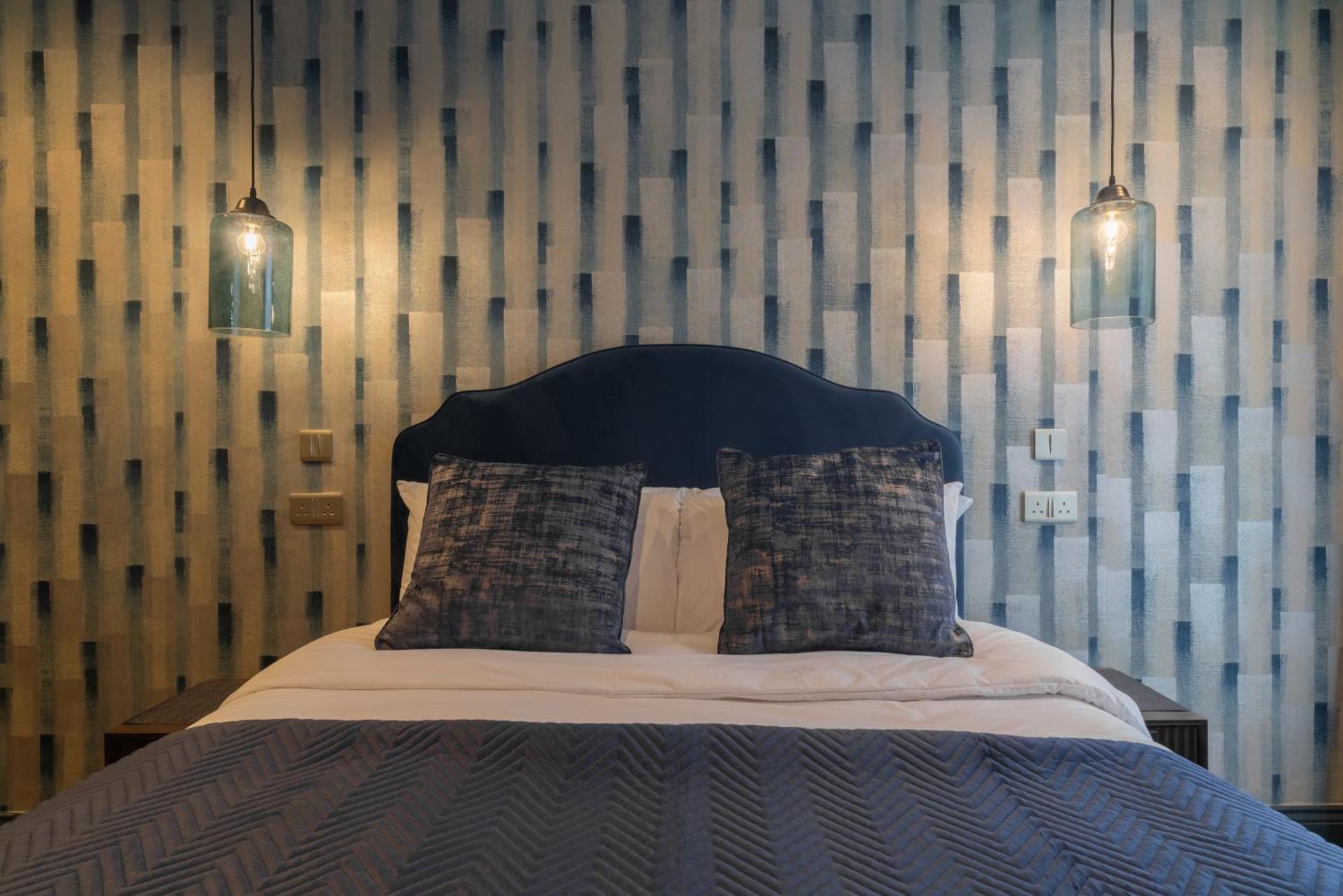 Howfield Hotel Merthyr Tydfil Buitenkant foto